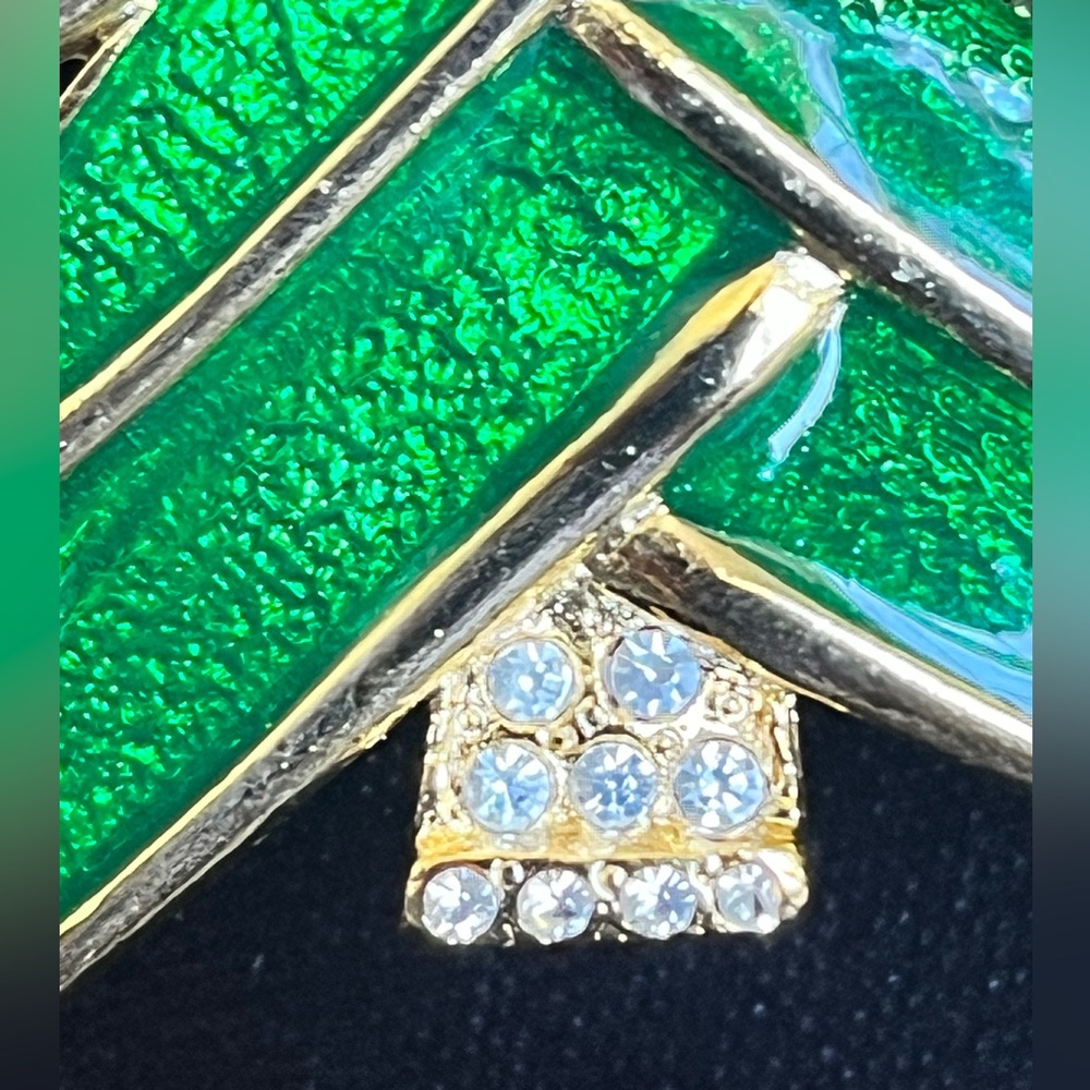 Vintage Rhinestone Christmas Tree Brooch - Picture 4 of 8